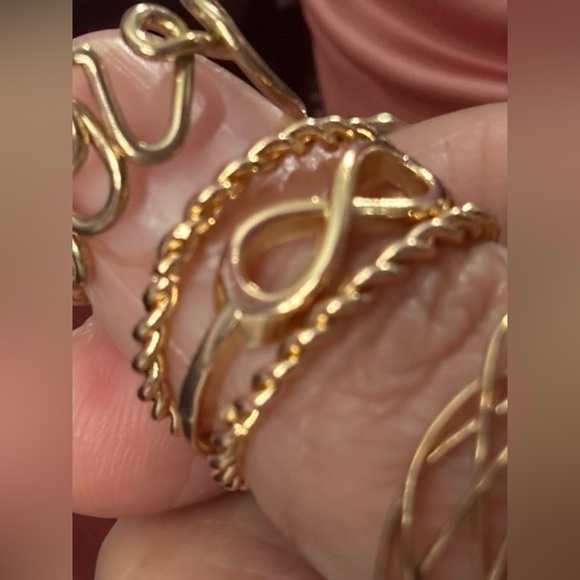 Fine jewelry stainless steel 3 piece set Gold-Tone Women's Ring - Picture 3 of 4